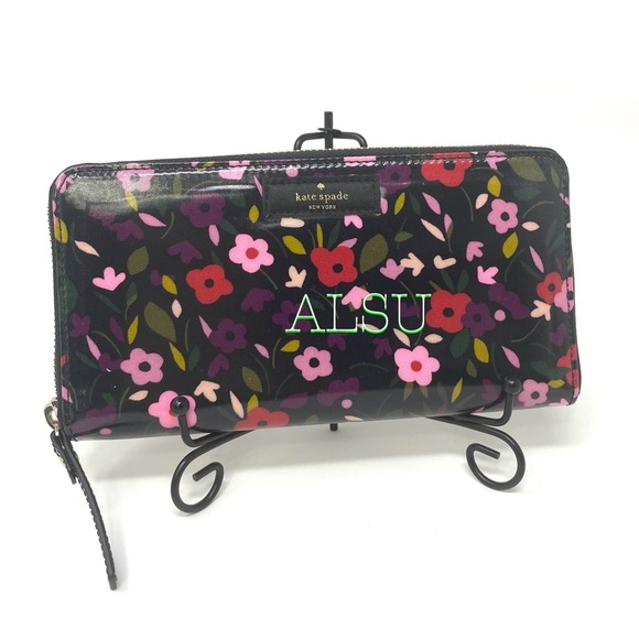kate spade Handbags - Kate ♠️Spade Neda Daycation Boho Floral Wallet